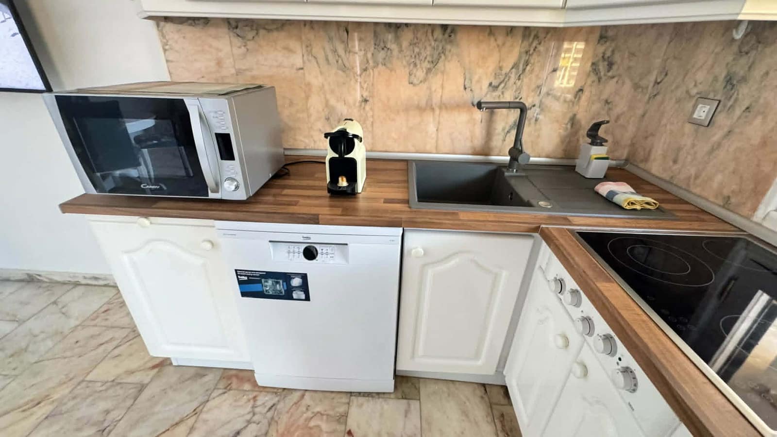 1 slaapkamer Appartement te koop in Patalavaca met zwembad garage - € 399.000 (Ref: 9967072)
