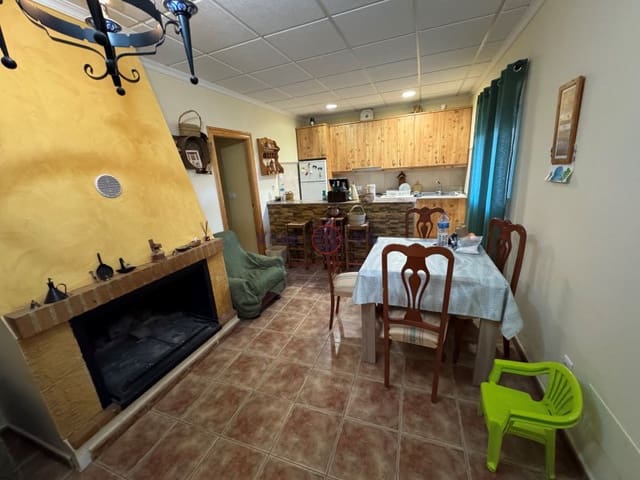 Casa de 3 habitaciones en Lorca en venta con garaje - 110.000 € (Ref: 9646036)