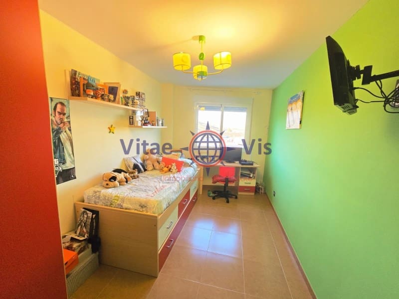 4 soveværelse Lejlighed til salg i La Hoya med garage - € 142.000 (Ref: 9646038)