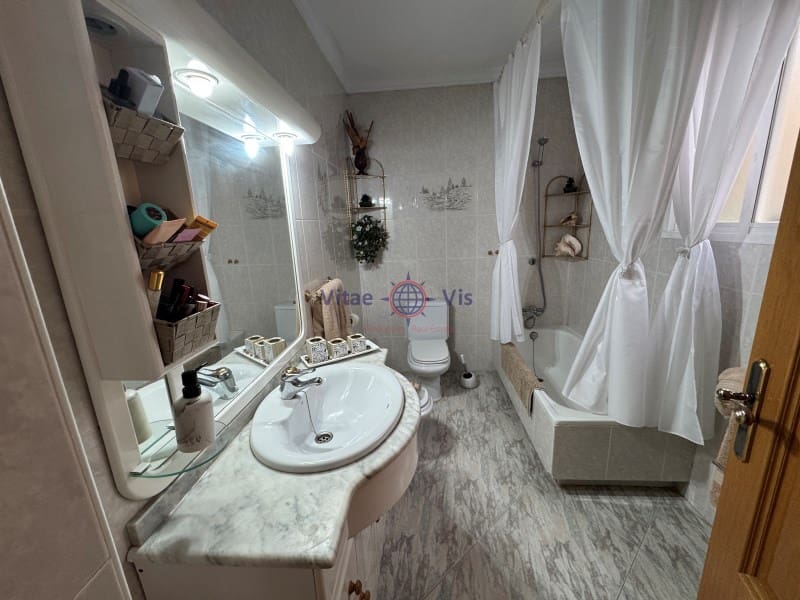 Casa de 4 habitaciones en Almendricos en venta con garaje - 249.500 € (Ref: 9659231)