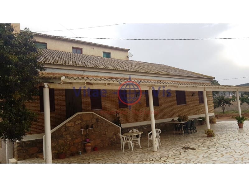 4 slaapkamer Villa te koop in Purias met garage - € 360.000 (Ref: 9666280)