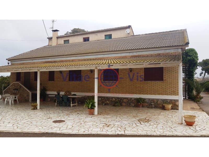 4 slaapkamer Villa te koop in Purias met garage - € 360.000 (Ref: 9666280)