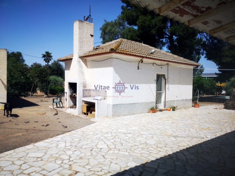 4 slaapkamer Villa te koop in Purias met garage - € 360.000 (Ref: 9666280)