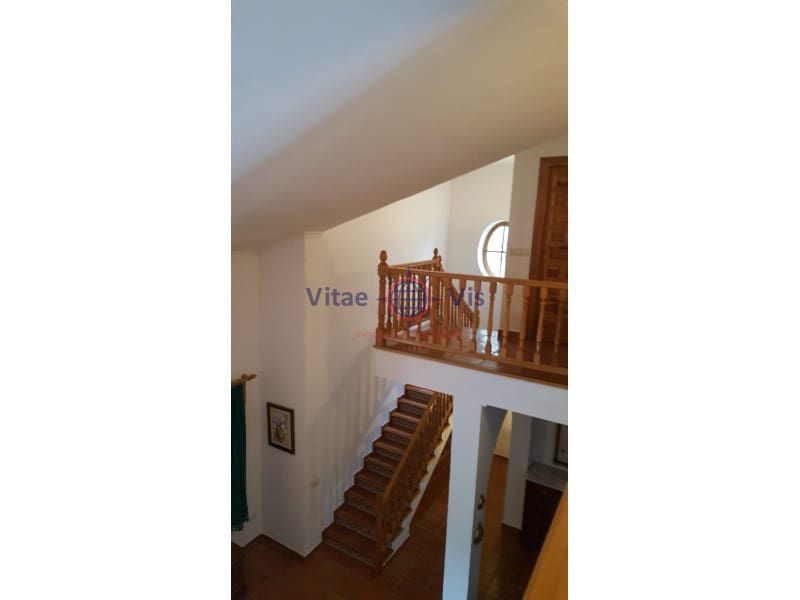 4 slaapkamer Villa te koop in Purias met garage - € 450.000 (Ref: 9666282)