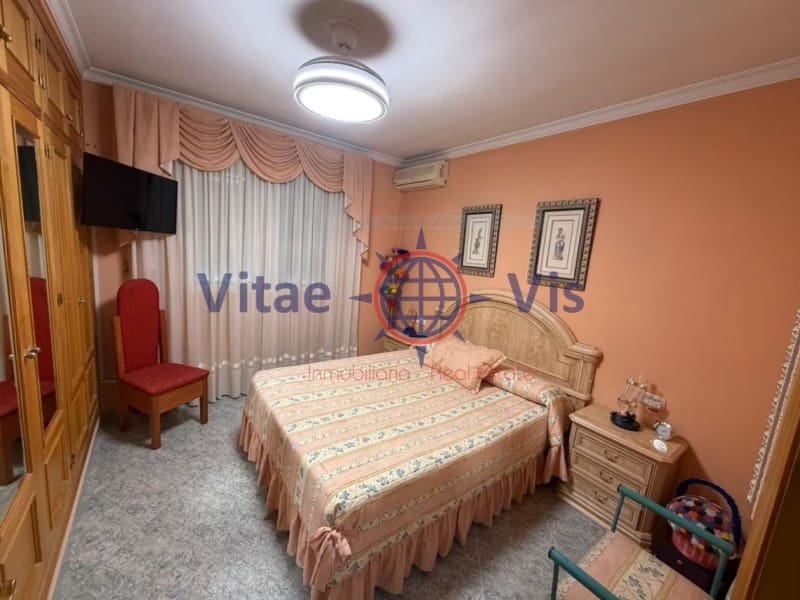 6 makuuhuone Huvila myytävänä paikassa Lorca mukana 
autotalli - 335 000 € (Ref: 9666284)