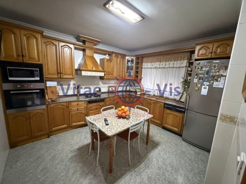 6 makuuhuone Huvila myytävänä paikassa Lorca mukana 
autotalli - 335 000 € (Ref: 9666284)