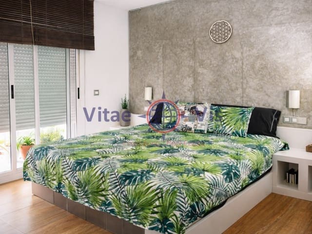 3 quarto Penthouse para venda em Campoamor - Altozano, Alicante cidade com garagem - 299 000 € (Ref: 9670329)