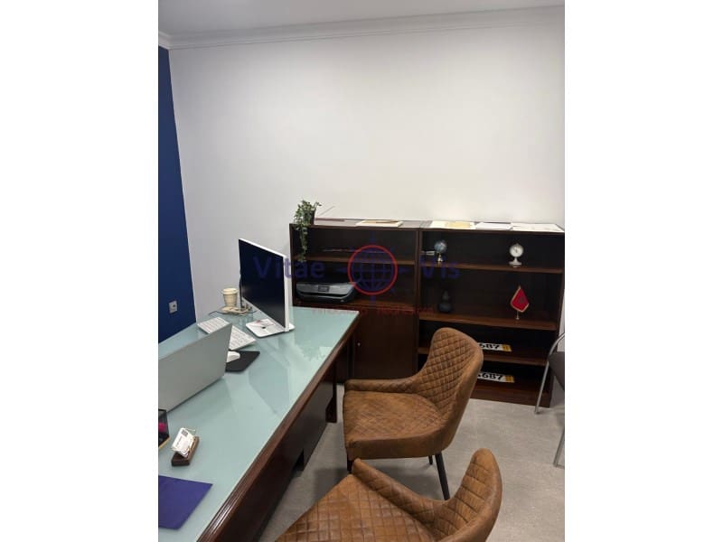 Commercial for sale in Lorca - € 110,000 (Ref: 9738411)