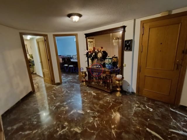 5 soveværelse Lejlighed til salg i Lorca med garage - € 265.000 (Ref: 9806315)