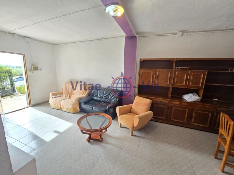 3 bedroom Finca/Country House for sale in La Hoya with garage - € 174,000 (Ref: 9811438)
