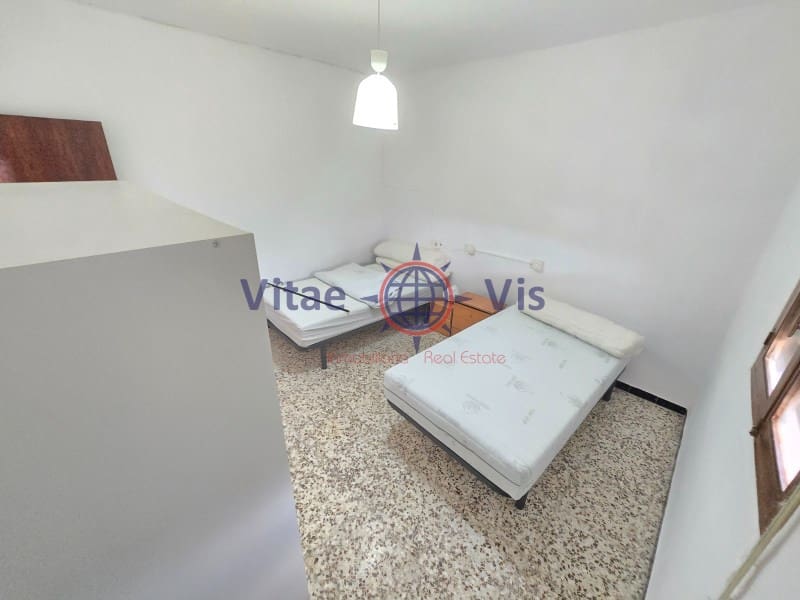 3 bedroom Finca/Country House for sale in La Hoya with garage - € 174,000 (Ref: 9811438)