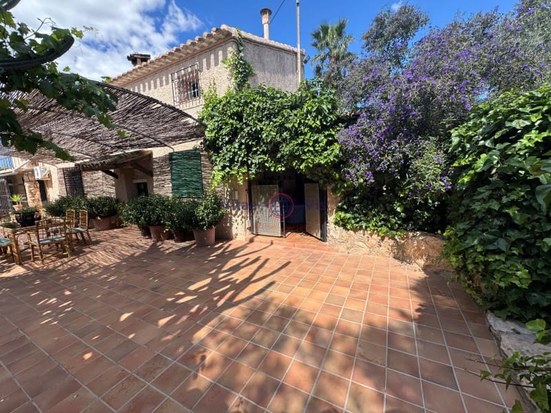 4 bedroom Villa for sale in Lorca with pool garage - € 289,000 (Ref: 9833674)