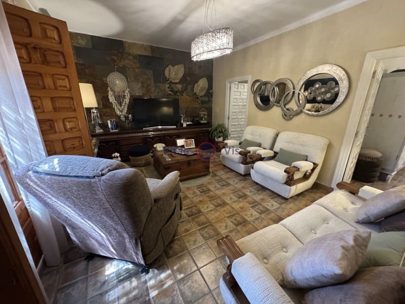 4 bedroom Villa for sale in Lorca with pool garage - € 289,000 (Ref: 9833674)