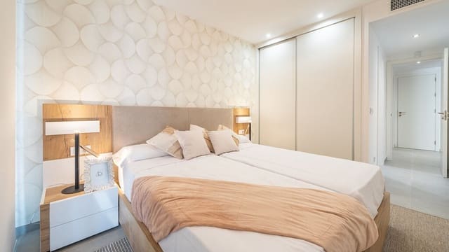 Apartamento de 2 habitaciones en Cala Ratjada, Capdepera en venta con piscina - 597.000 € (Ref: 10015207)