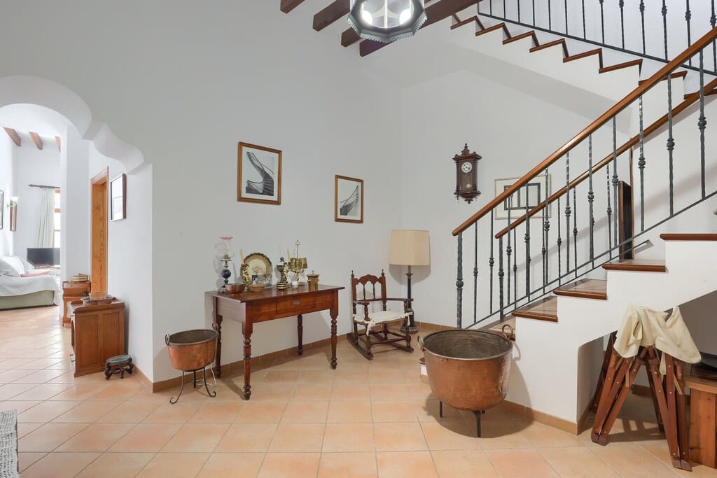 4 bedroom Townhouse for sale in Pollensa / Pollenca - € 1,150,000 (Ref: 10017221)