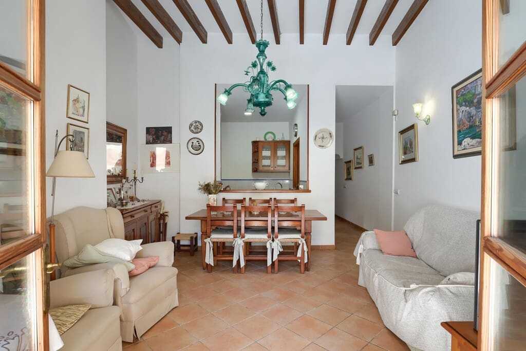 4 bedroom Townhouse for sale in Pollensa / Pollenca - € 1,150,000 (Ref: 10017221)