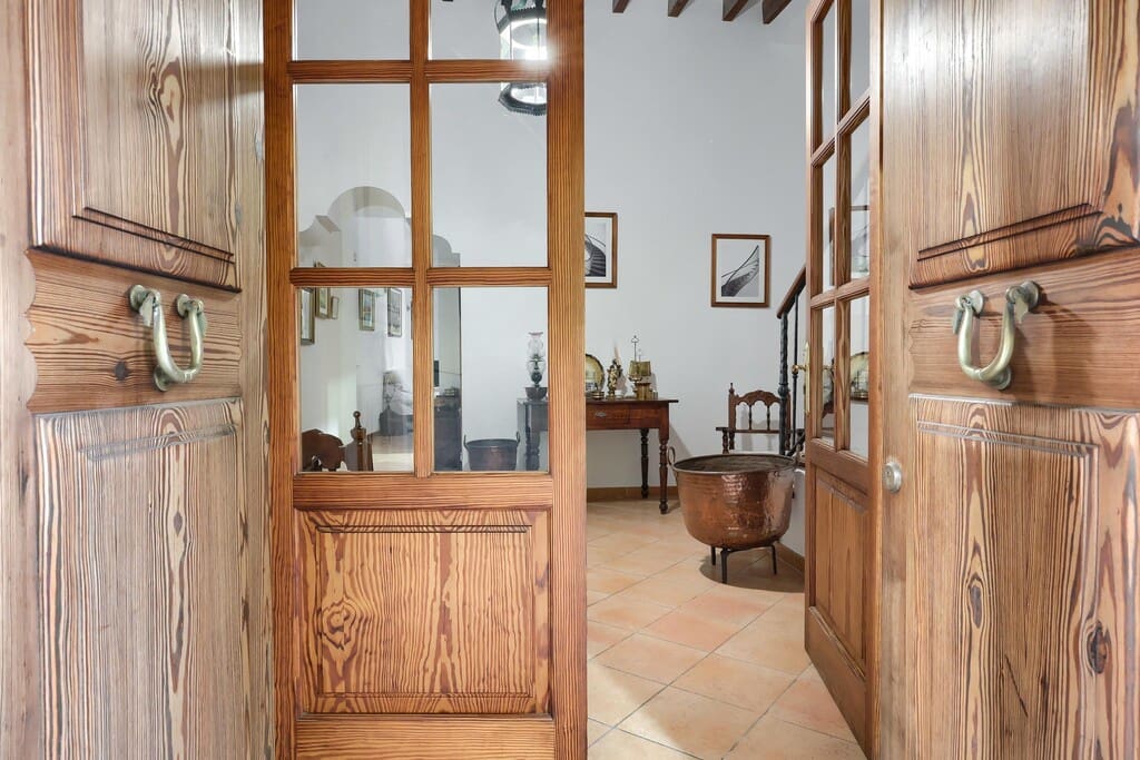 4 bedroom Townhouse for sale in Pollensa / Pollenca - € 1,150,000 (Ref: 10017221)