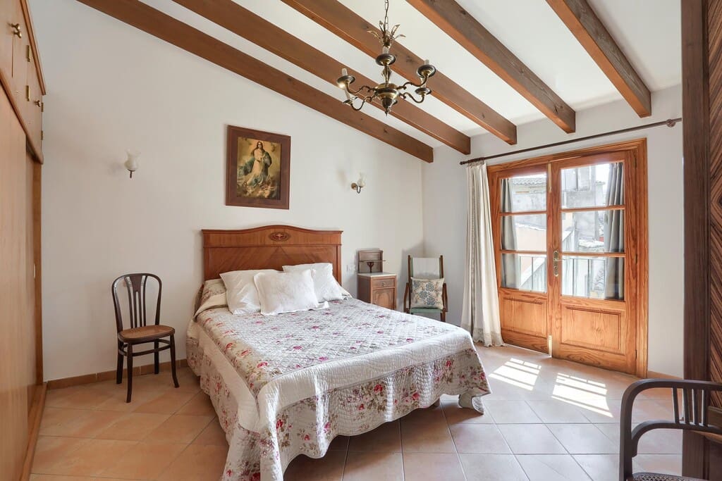 4 bedroom Townhouse for sale in Pollensa / Pollenca - € 1,150,000 (Ref: 10017221)