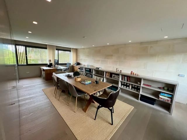 6 bedroom Villa for sale in Santa Ponsa, Calvià with pool - € 4,995,000 (Ref: 10017222)