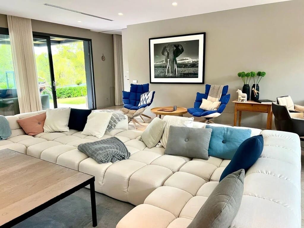 6 bedroom Villa for sale in Santa Ponsa with pool - € 4,995,000 (Ref: 10017222)