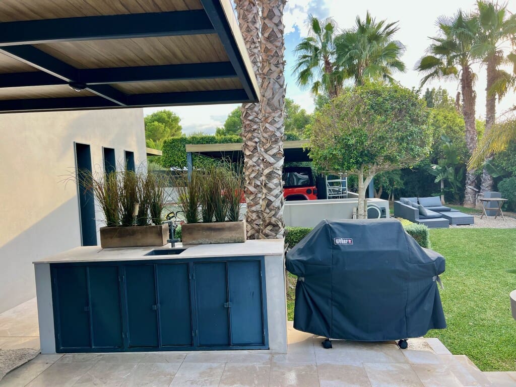 6 bedroom Villa for sale in Santa Ponsa with pool - € 4,995,000 (Ref: 10017222)