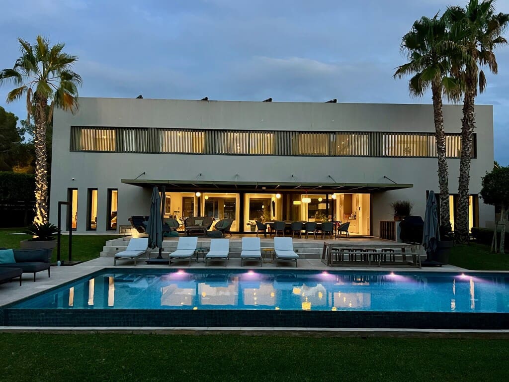 6 bedroom Villa for sale in Santa Ponsa with pool - € 4,995,000 (Ref: 10017222)