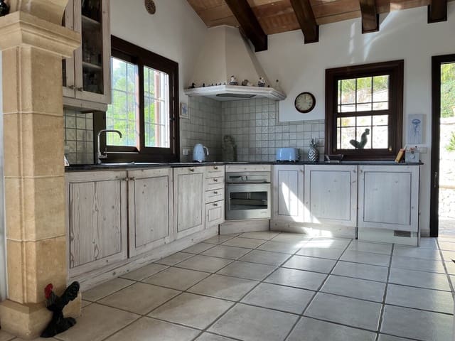 5 soverom Villa til salgs i Pollensa / Pollença med svømmebasseng garasje - € 1 800 000 (Ref: 10042676)