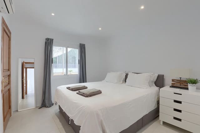3 soveværelse Villa til salg i Mal Pas-Bon Aire, Alcúdia med swimmingpool - € 975.000 (Ref: 10061426)