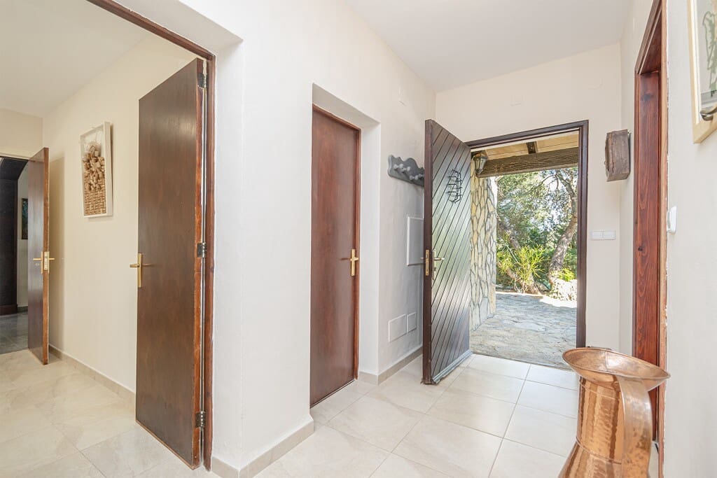 3 slaapkamer Villa te koop in Cala Murada met zwembad garage - € 915.000 (Ref: 10061428)