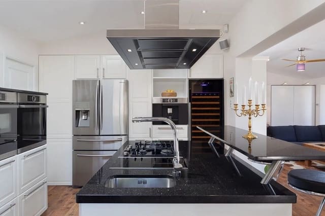 3 sypialnia Finka/Dom wiejski na sprzedaż w Alaró z garażem - 1 800 000 € (Ref: 10061429)