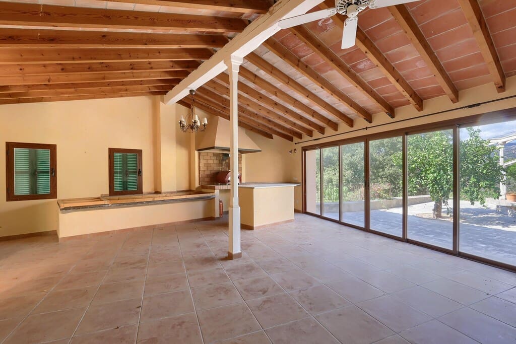 7 Zimmer Haus zu verkaufen in Campanet mit Pool Garage - 1.520.000 € (Ref: 10094340)