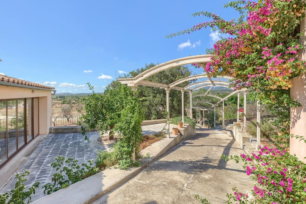 7 Zimmer Haus zu verkaufen in Campanet mit Pool Garage - 1.520.000 € (Ref: 10094340)