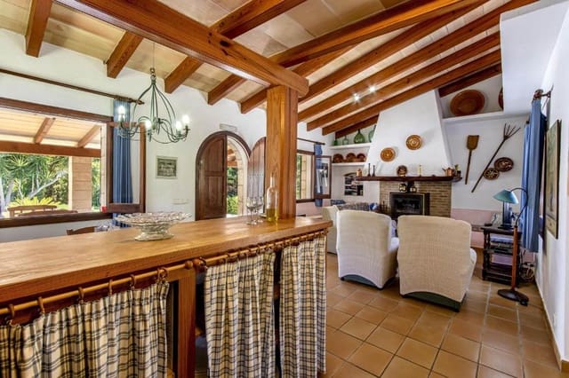 3 slaapkamer Finca/Landhuis te koop in Pollensa / Pollença met zwembad - € 745.000 (Ref: 10109083)