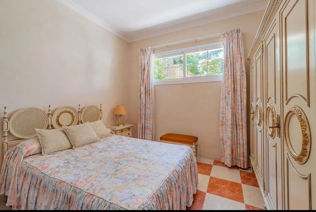 7 quarto Moradia para venda em Bendinat com piscina garagem - 4 400 000 € (Ref: 10135856)