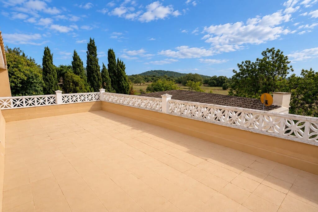 4 quarto Quinta/Casa Rural para venda em Llucmajor com piscina garagem - 990 000 € (Ref: 10139374)
