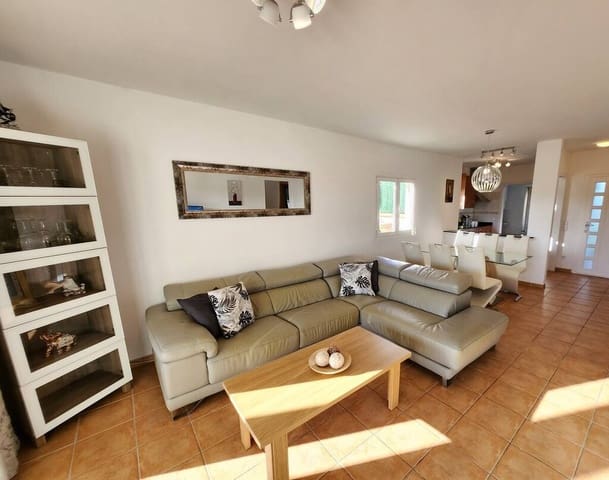 4 soverom Villa til salgs i Cala Murada, Manacor med svømmebasseng garasje - € 995 000 (Ref: 10146414)