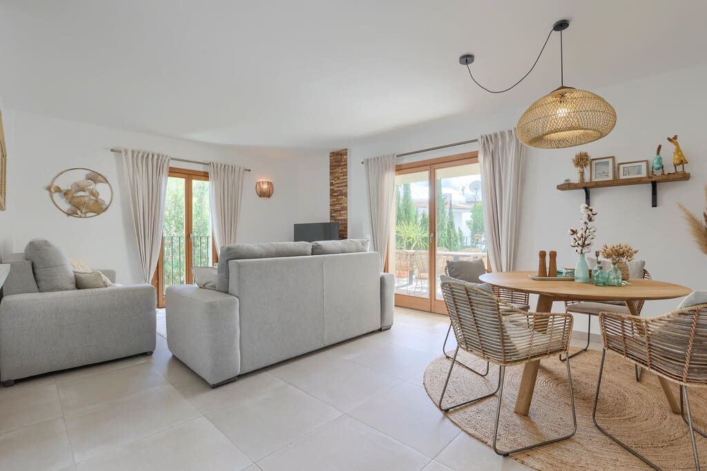 2 slaapkamer Appartement te koop in Pollensa / Pollenca met zwembad garage - € 730.000 (Ref: 10154870)