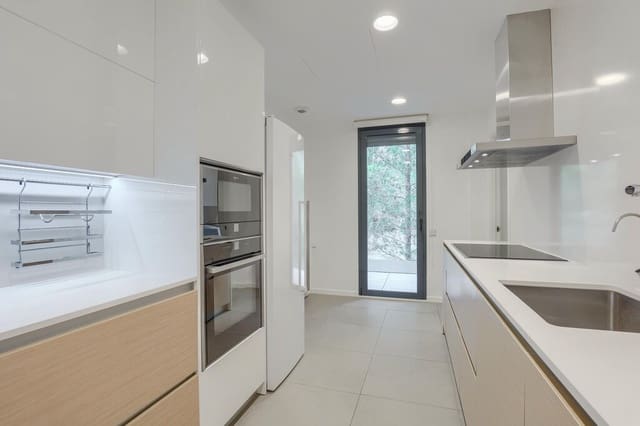3 makuuhuone Huoneisto myytävänä paikassa Son Vida, Palma de Mallorca mukana uima-altaan 
autotalli - 1 100 000 € (Ref: 10157526)