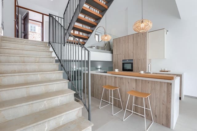 4 soveværelse Byhus til salg i Fornalutx med swimmingpool garage - € 1.550.000 (Ref: 10164786)