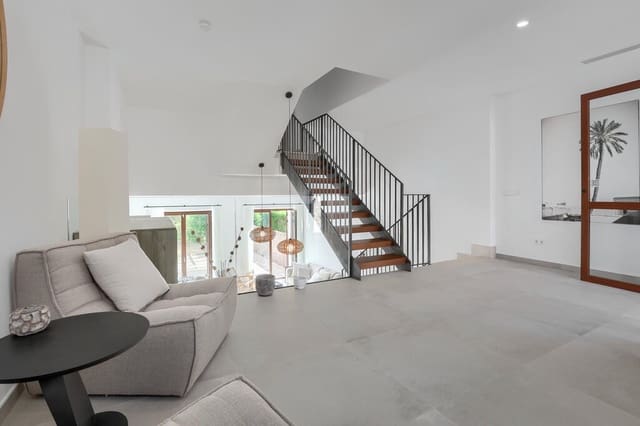 4 soveværelse Byhus til salg i Fornalutx med swimmingpool garage - € 1.550.000 (Ref: 10164786)