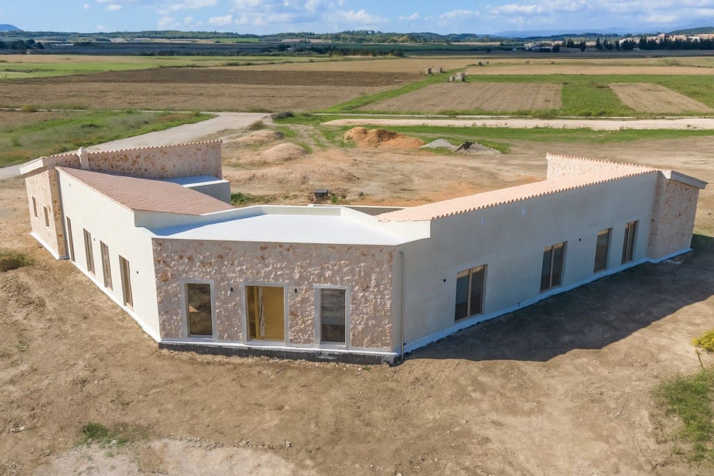 4 bedroom Finca/Country House for sale in Vilafranca de Bonany with pool - € 1,490,000 (Ref: 10166282)