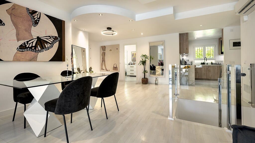 4 slaapkamer Appartement te koop in Bendinat met zwembad garage - € 1.695.000 (Ref: 10173319)