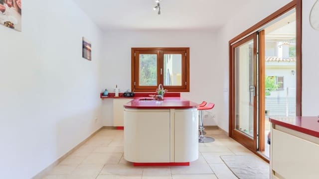 Chalet de 5 habitaciones en Mal Pas-Bon Aire, Alcúdia en venta con piscina garaje - 1.200.000 € (Ref: 9528527)