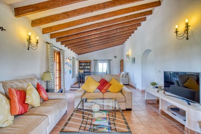 4 slaapkamer Finca/Landhuis te koop in Llucmajor met zwembad garage - € 1.295.000 (Ref: 9528532)