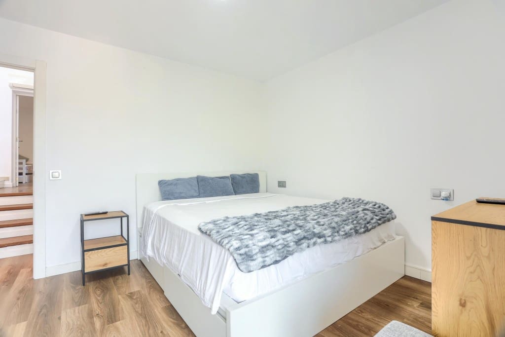 3 soverom Hus til salgs i Portals Nous med svømmebasseng garasje - € 745 000 (Ref: 9528543)