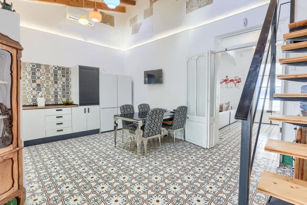 2 slaapkamer Huis te koop in Palma de Mallorca - € 749.000 (Ref: 9528545)