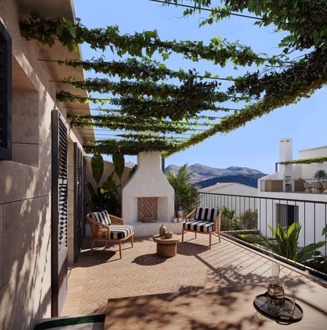 3 chambre Maison de Ville à vendre à Pollensa / Pollença avec piscine garage - 2 100 000 € (Ref: 9528558)