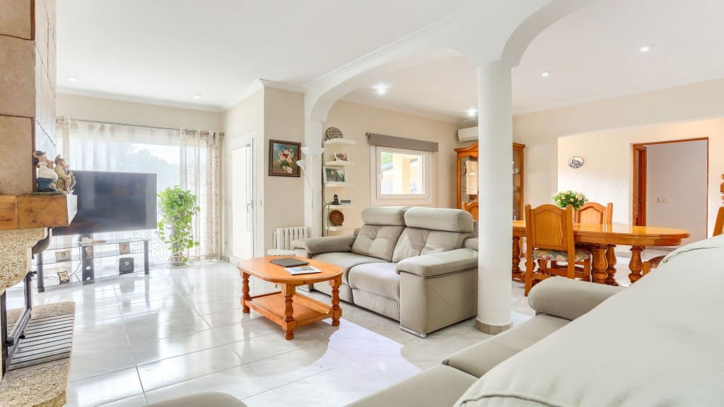 5 sypialnia Willa na sprzedaż w Pollensa / Pollenca z basenem garażem - 1 425 000 € (Ref: 9528562)