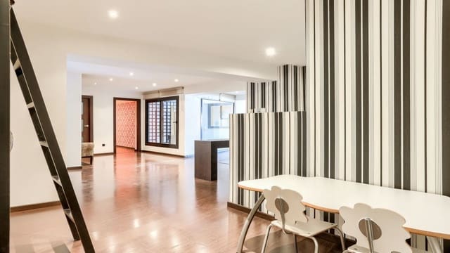 4 chambre Appartement à vendre à Puerto de Alcudia, Alcúdia - 1 700 000 € (Ref: 9530080)