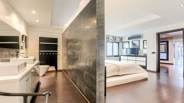 4 chambre Appartement à vendre à Puerto de Alcudia, Alcúdia - 1 700 000 € (Ref: 9530080)